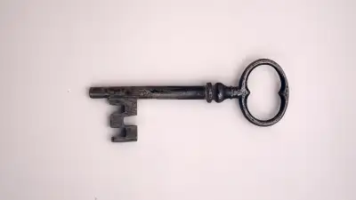 Featured image for Sharing encrypted data over short-form mediums